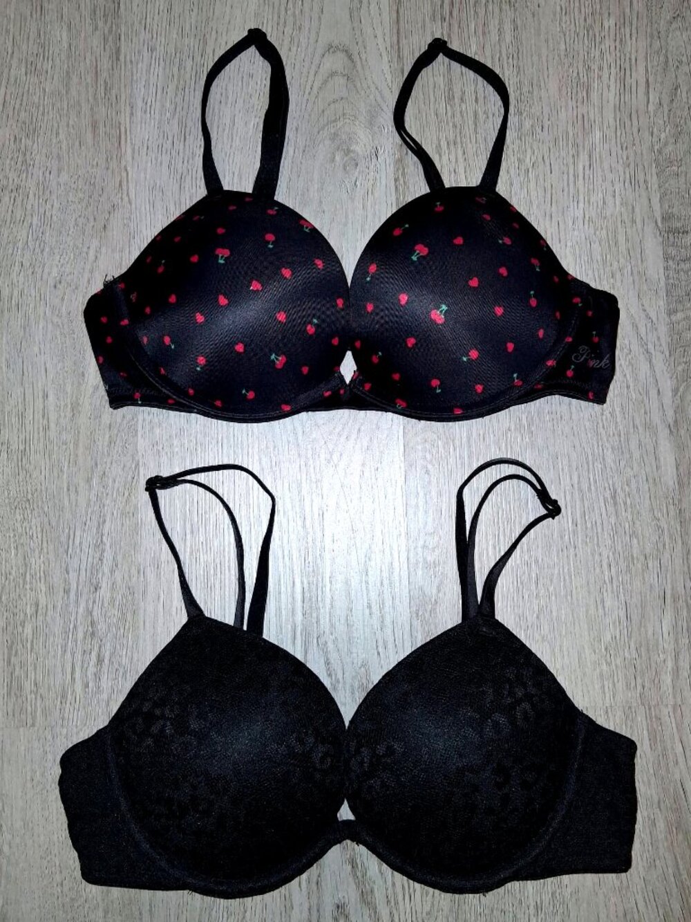 Lot of Victoria's Secret PINK Wear Everywhere Super Push Up Bra Size 34A Black